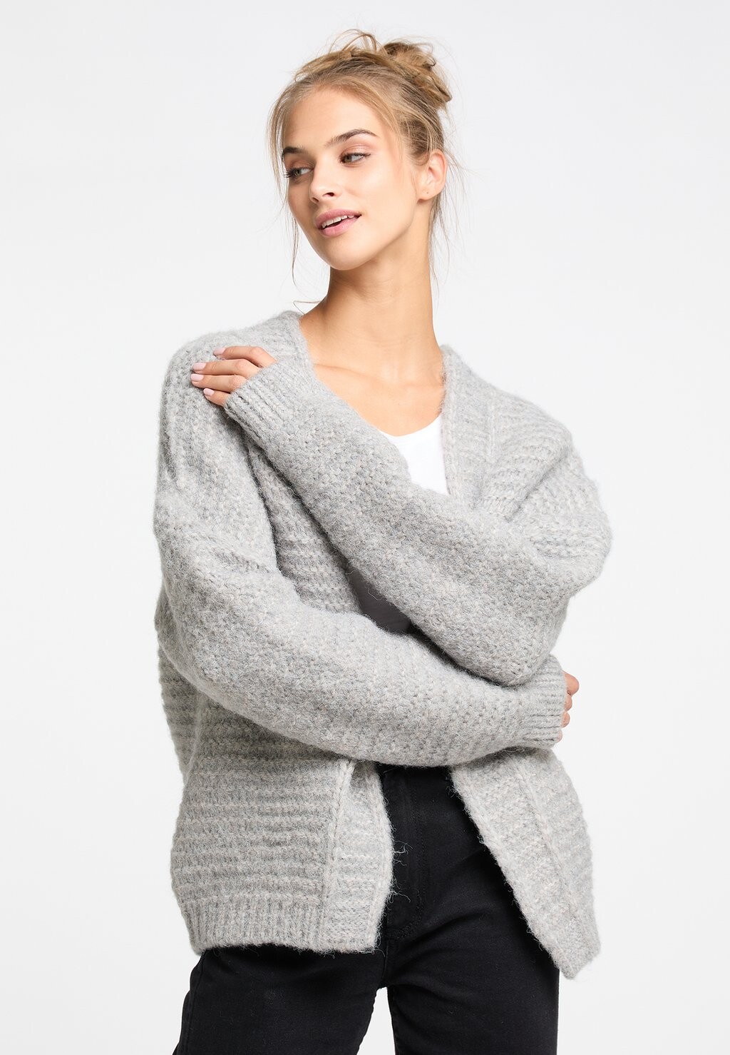 

Кардиган IZIA