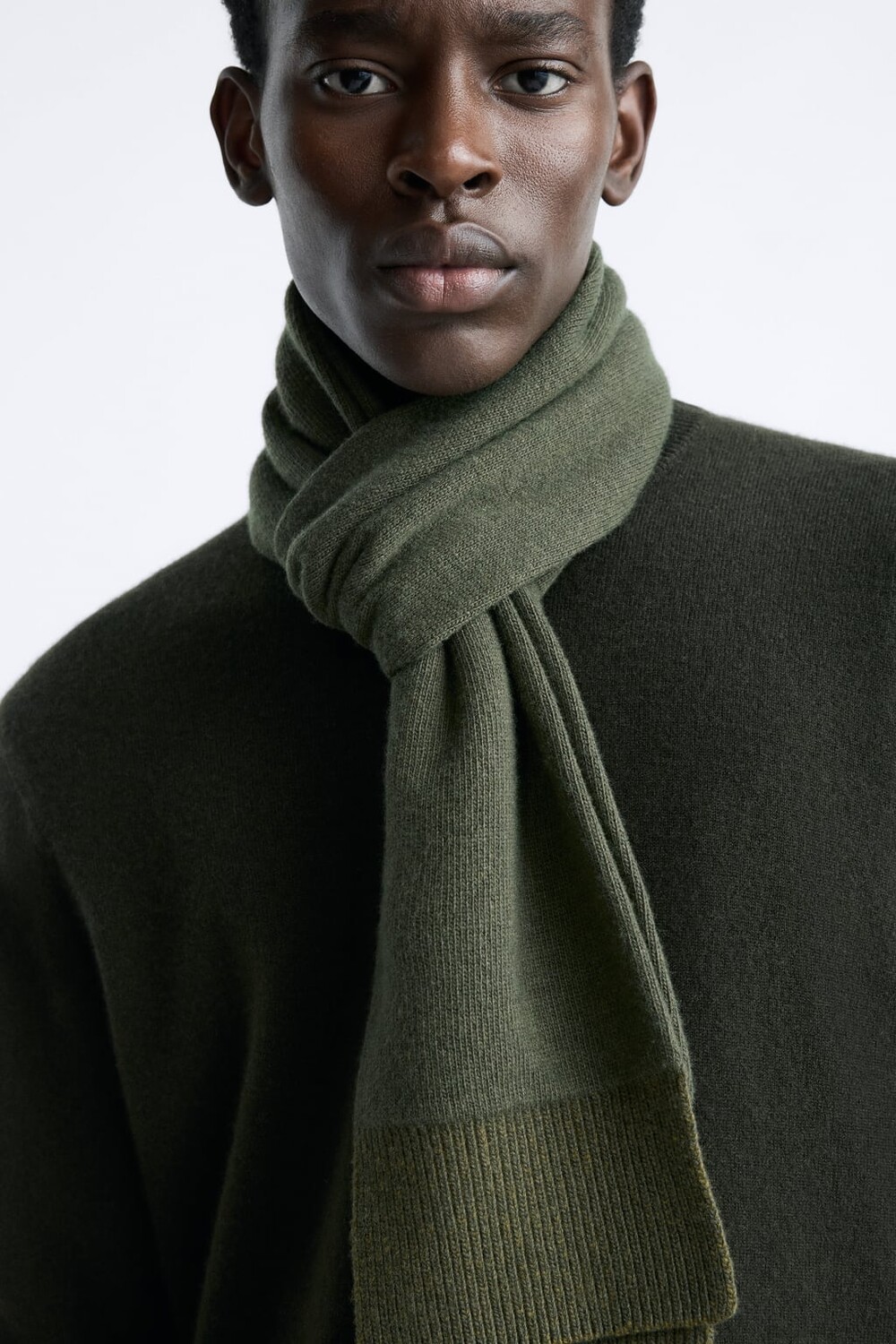 

Шарф из смесовой шерсти ZARA, хаки