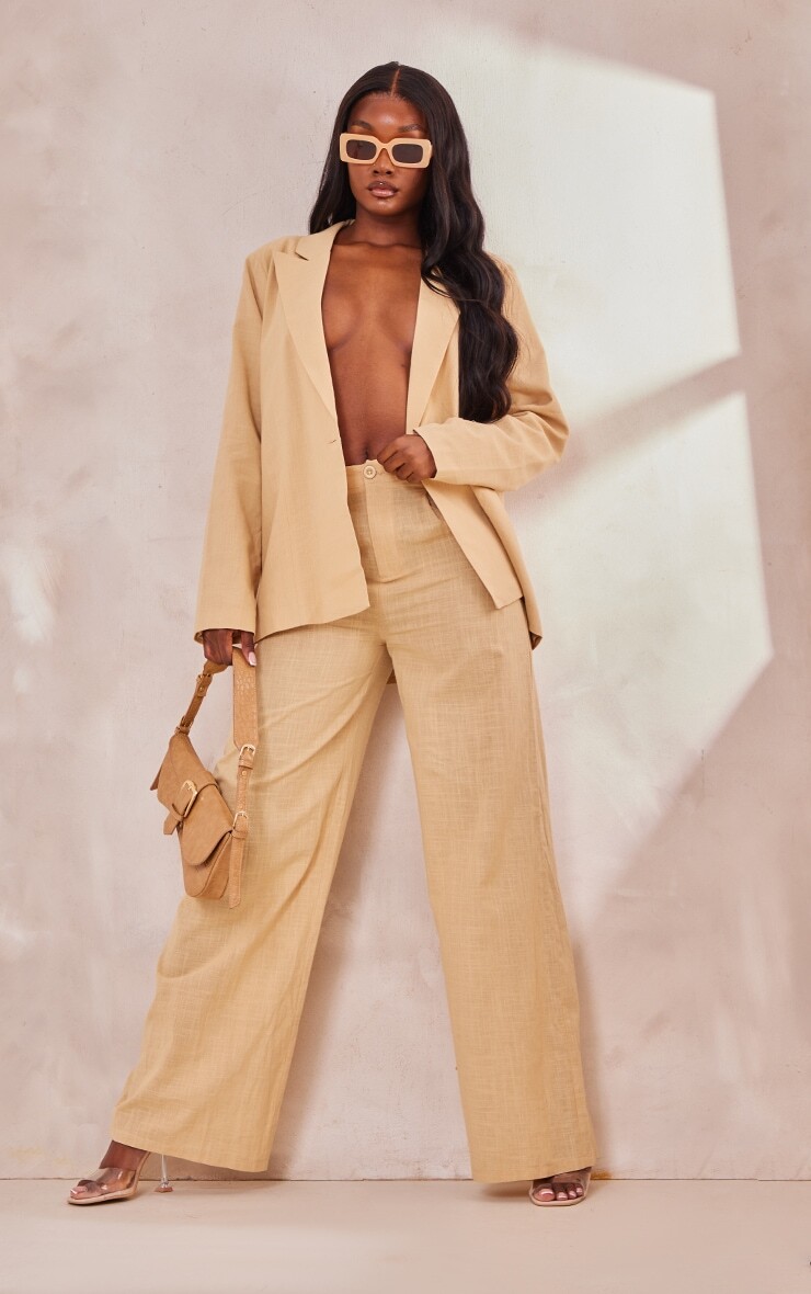 

PrettyLittleThing Высокие льняные брюки песочного цвета с широкими штанинами