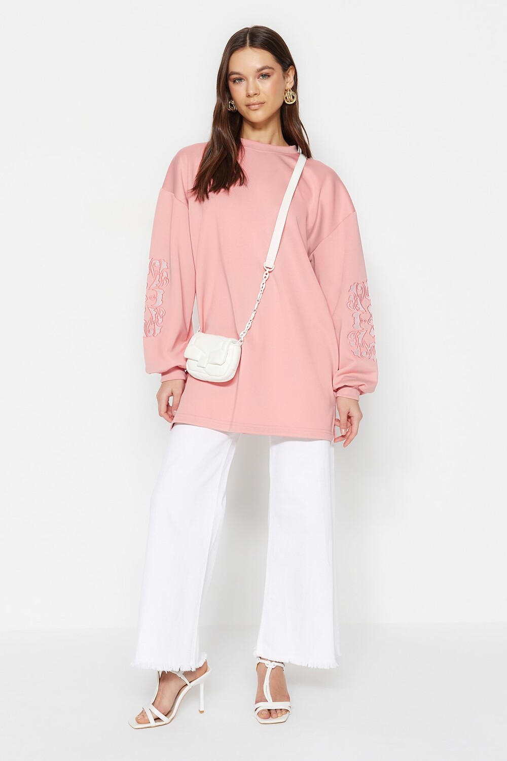 

Розовый вязаный свитшот с вышивкой Scuba Trendyol Modest