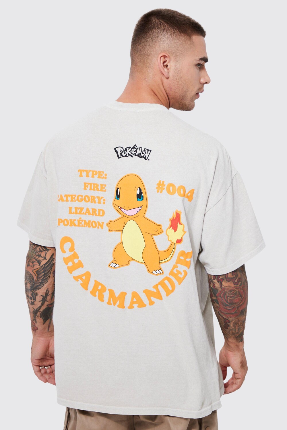 

Оверсайзовая футболка с лицензией pokemon charmander Boohoo, песочный, Бежевый
