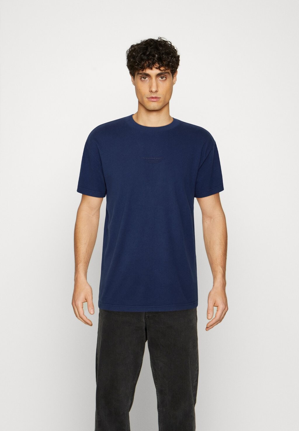 

Базовая футболка Abercrombie & Fitch, синий