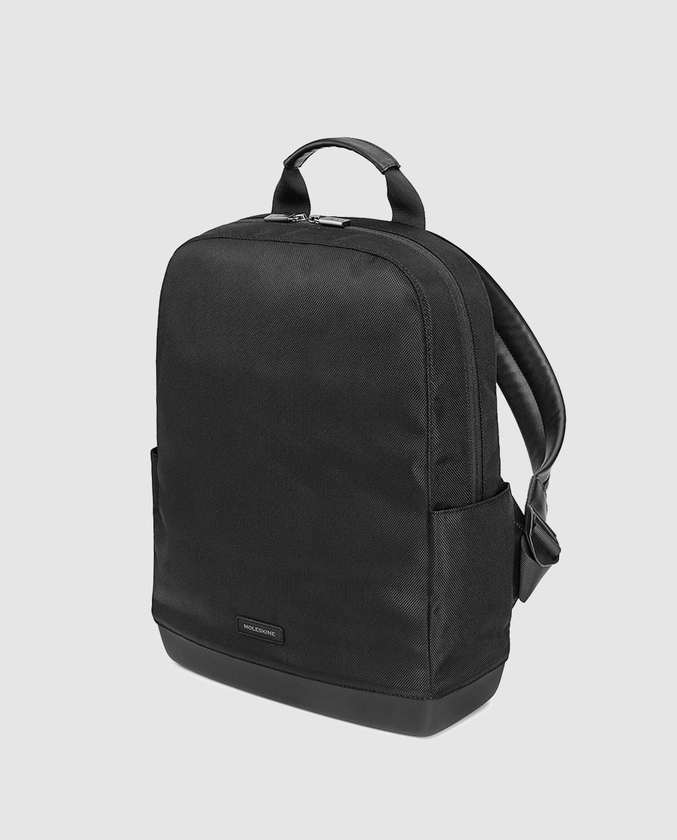Черный рюкзак Moleskine Backpack с молнией и боковыми карманами Moleskine, черный рюкзак с логотипом маршмеллоу fortnite черный