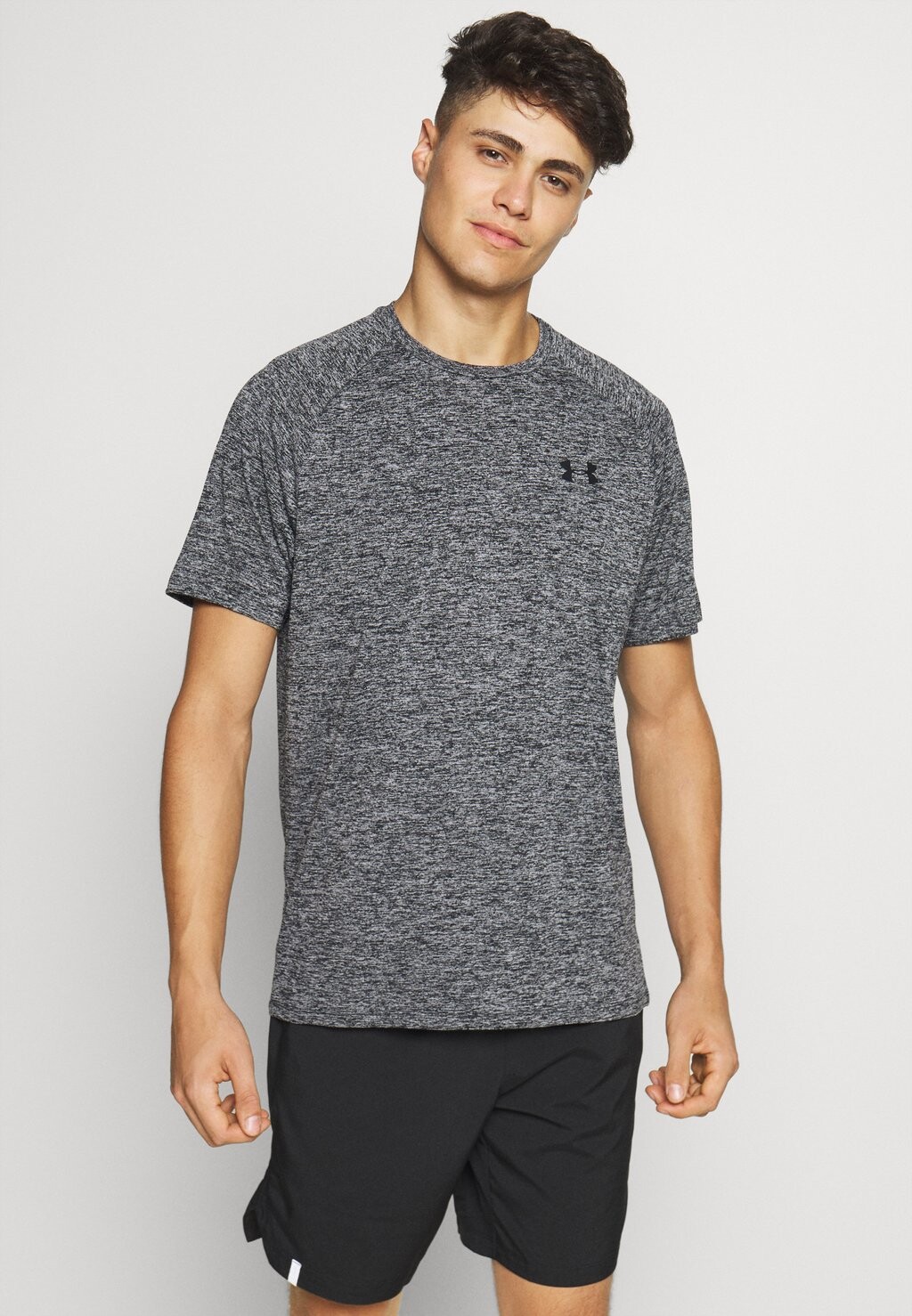 

Футболка Under Armour