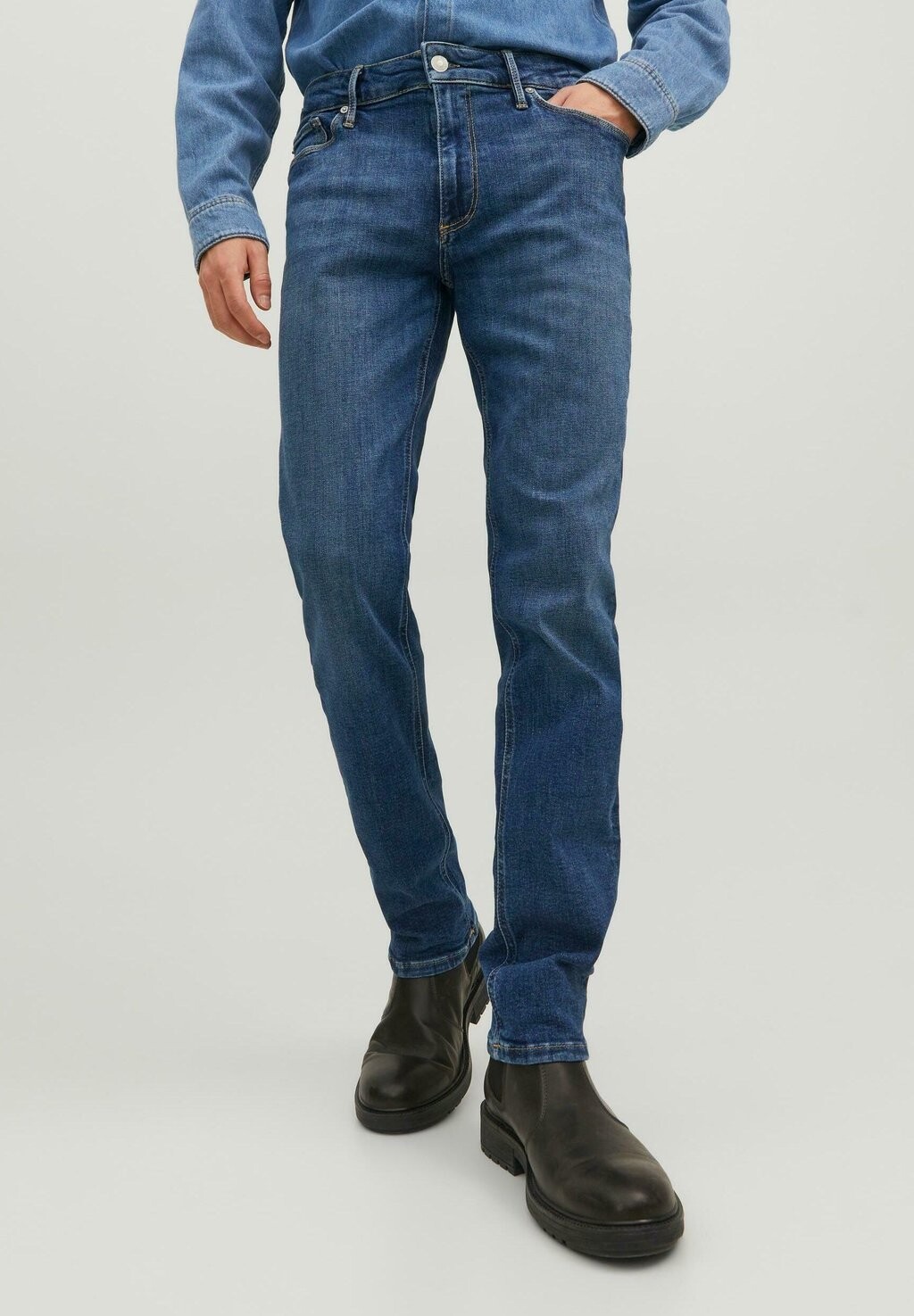 

Джинсы Slim fit Jack & Jones