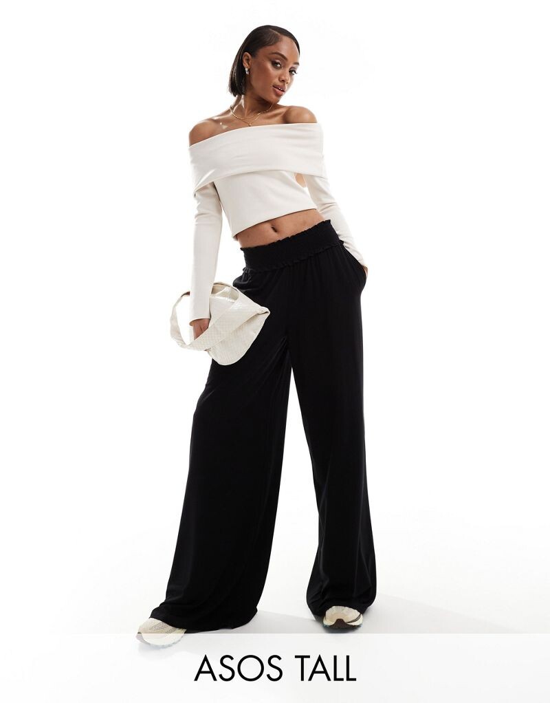 

Черные широкие брюки со сборкой на талии ASOS DESIGN Tall