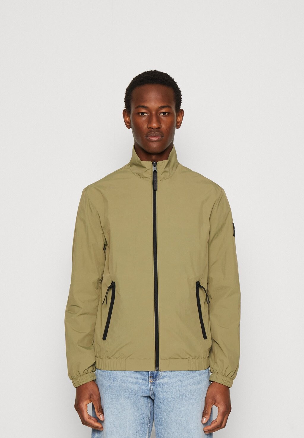 

Куртка Calvin Klein БЛУЗОН CRINKLE, цвет delta green
