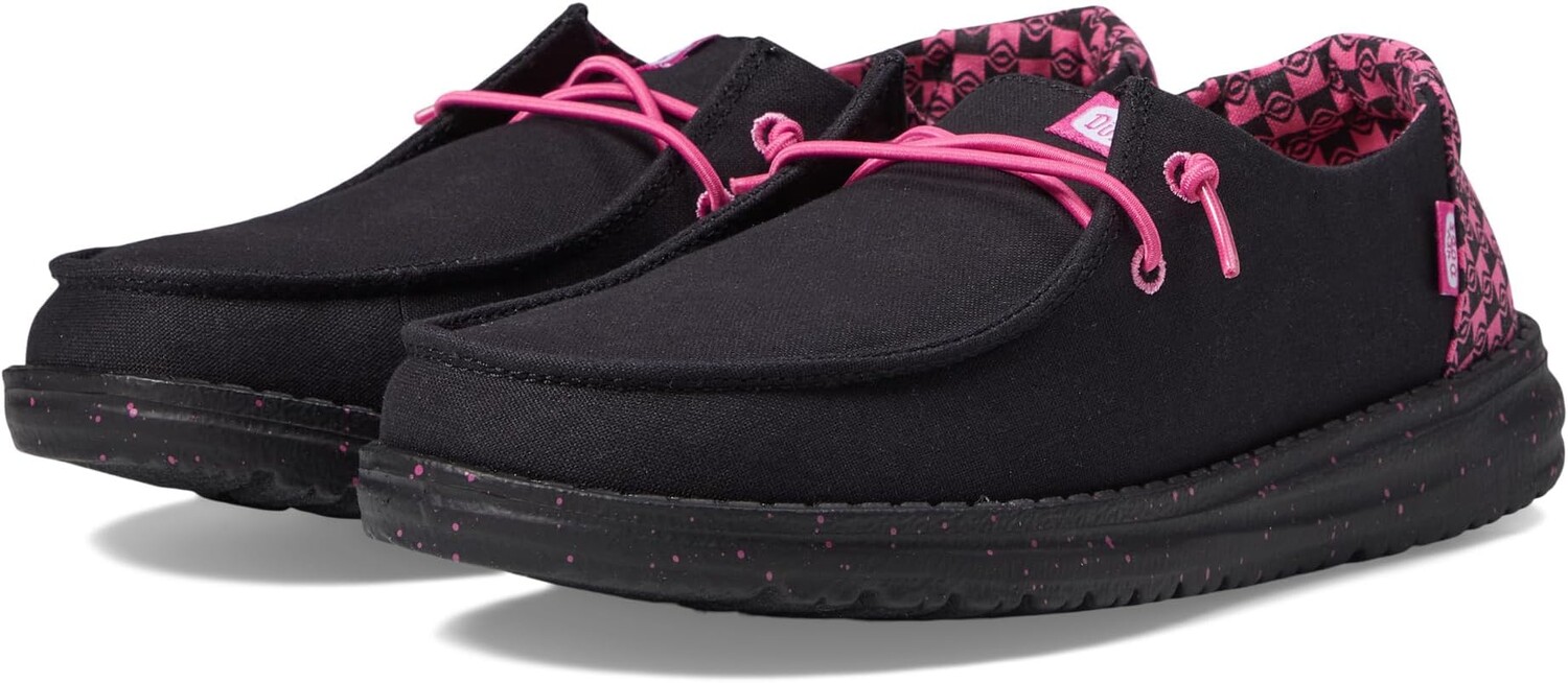 

Лоферы Wendy Batik Geo Hey Dude, цвет Black/Hot Pink