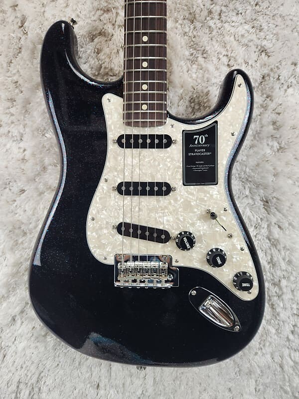 

Электрогитара Fender 70th Anniversary Player Stratocaster Nebnoir W/Bag