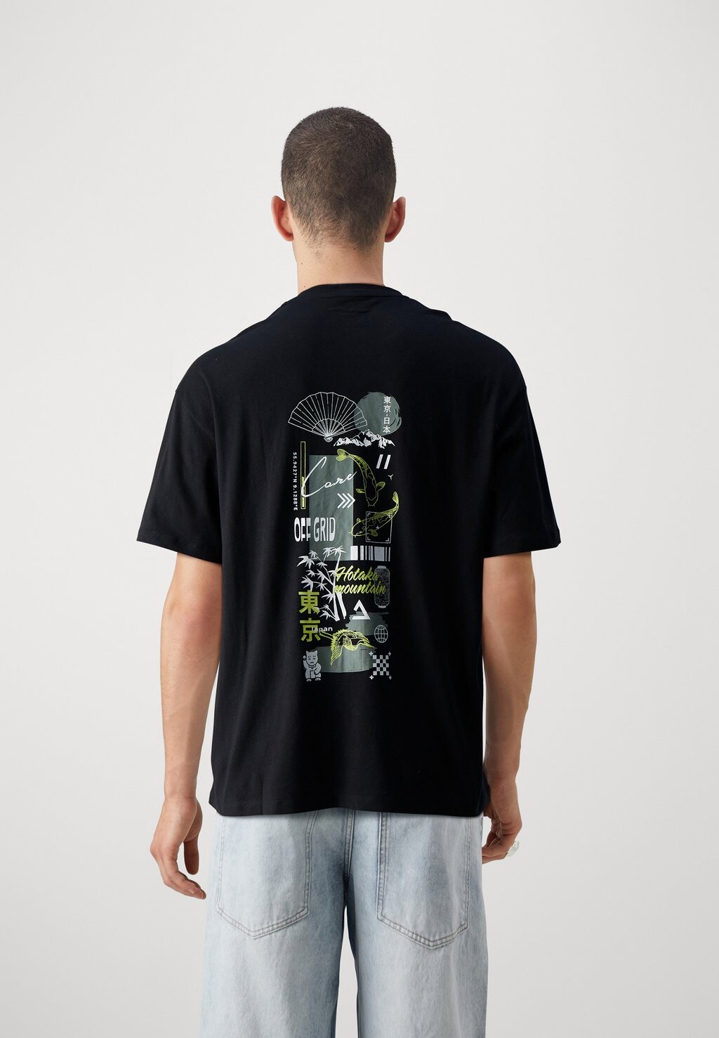 

Футболка с принтом JCOFLORAL TEE CREW NECK Jack & Jones, цвет pirate black