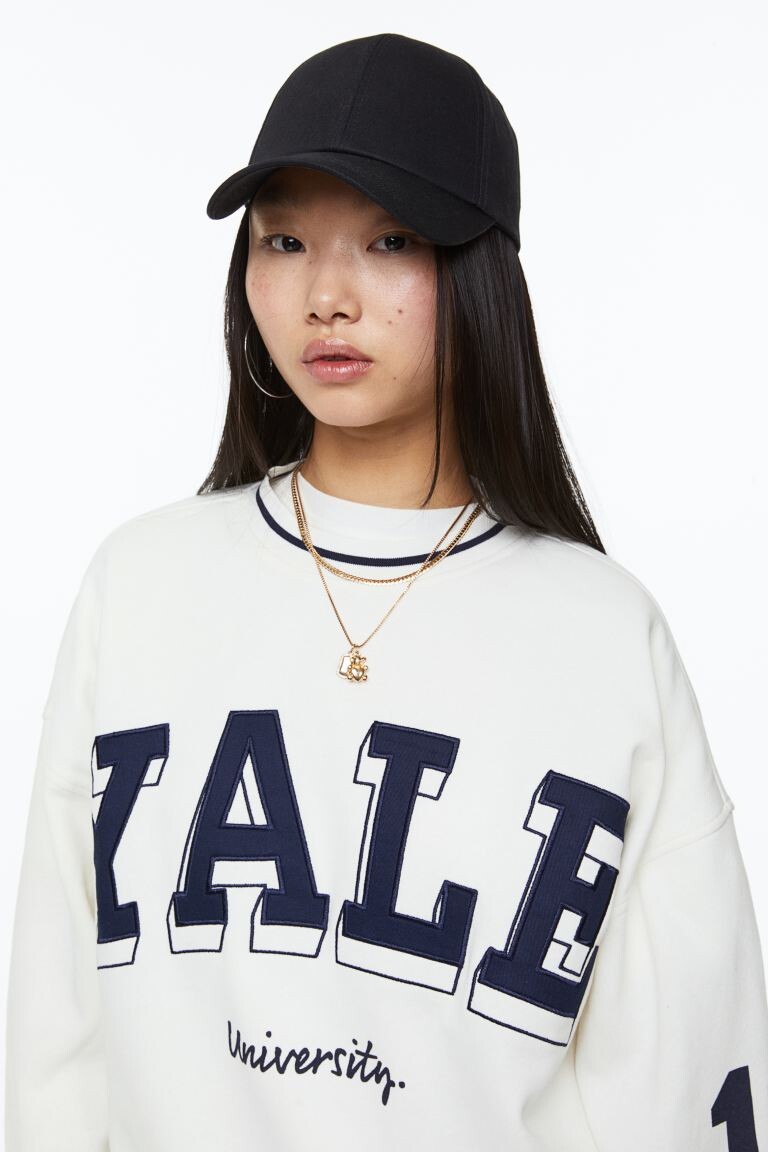 

Толстовка оверсайз с принтом H&M