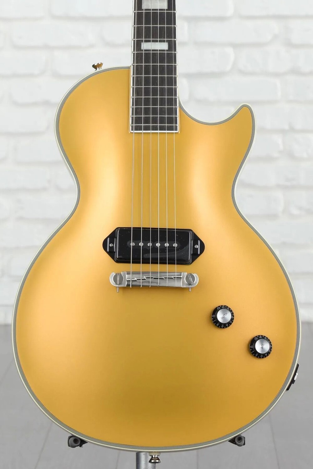 

Epiphone Jared James Nichols Gold Glory Les Paul Custom — двойное золото состаренного блеска