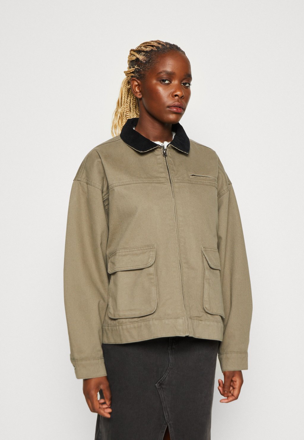 цена Легкая куртка Workwear Jacket Cotton On, цвет woodland