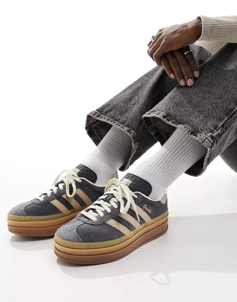 

Серо-бежевые кроссовки adidas Originals Gazelle Bold