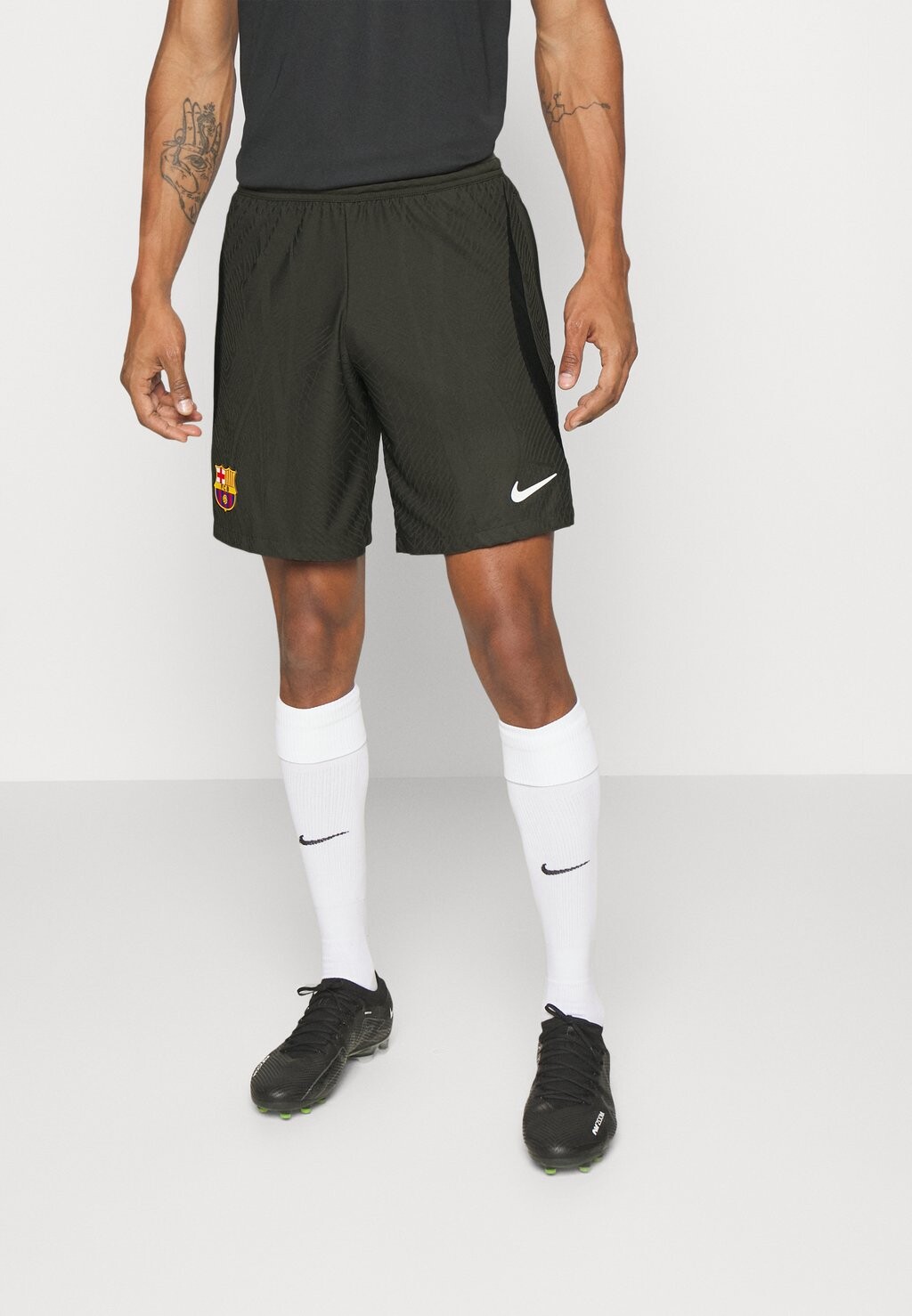 

Спортивные брюки Nike