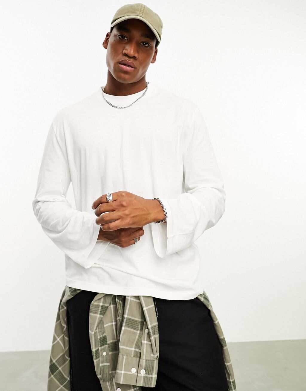 

Белая свободная футболка с длинными рукавами ASOS DESIGN, Белый