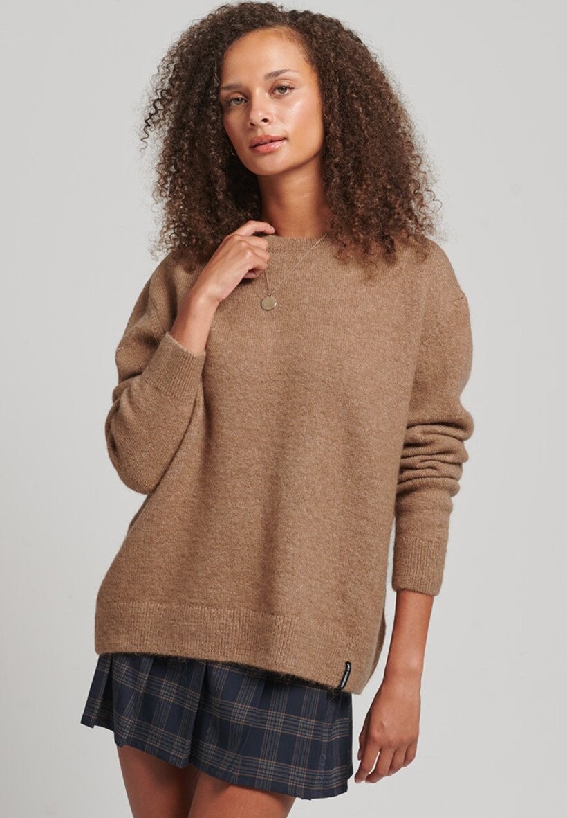 

Вязаный свитер VINTAGE CLASSIC ESSENTIAL CREW Superdry, цвет mink