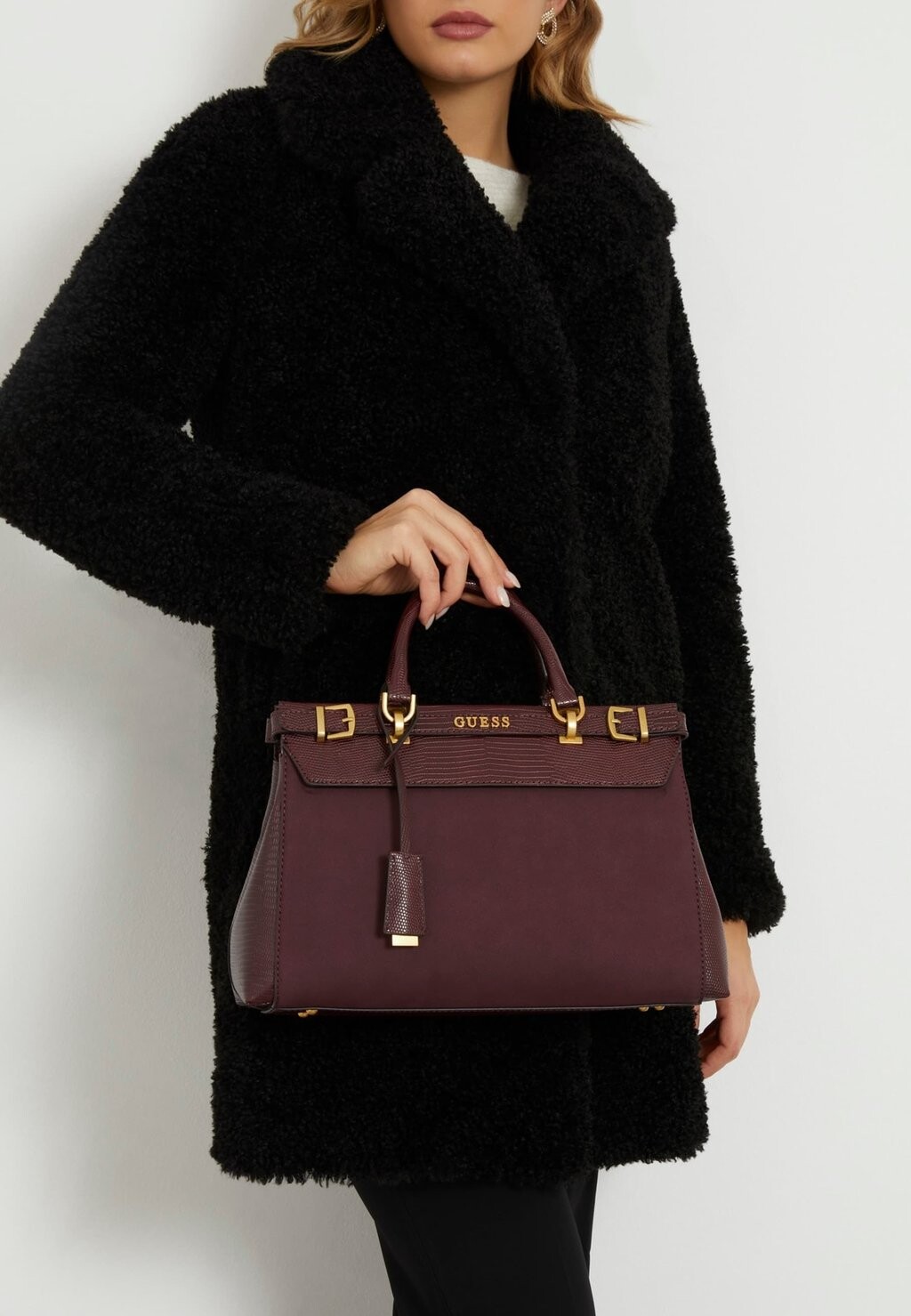 

Сумочка Sestri Guess, цвет bordeaux