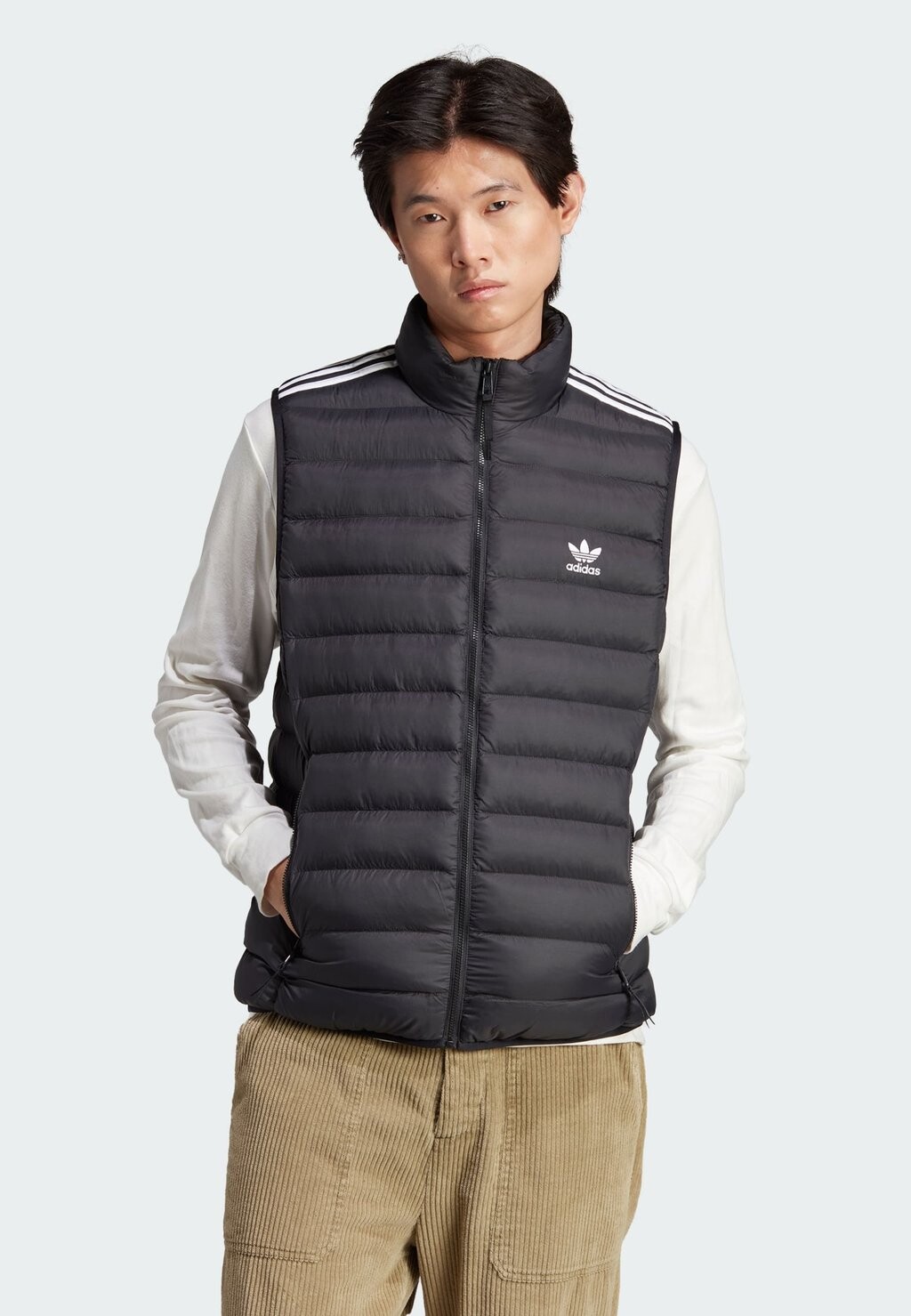 

Жилет adidas Originals ВОРОТНИК-СТОЙКА, цвет black white