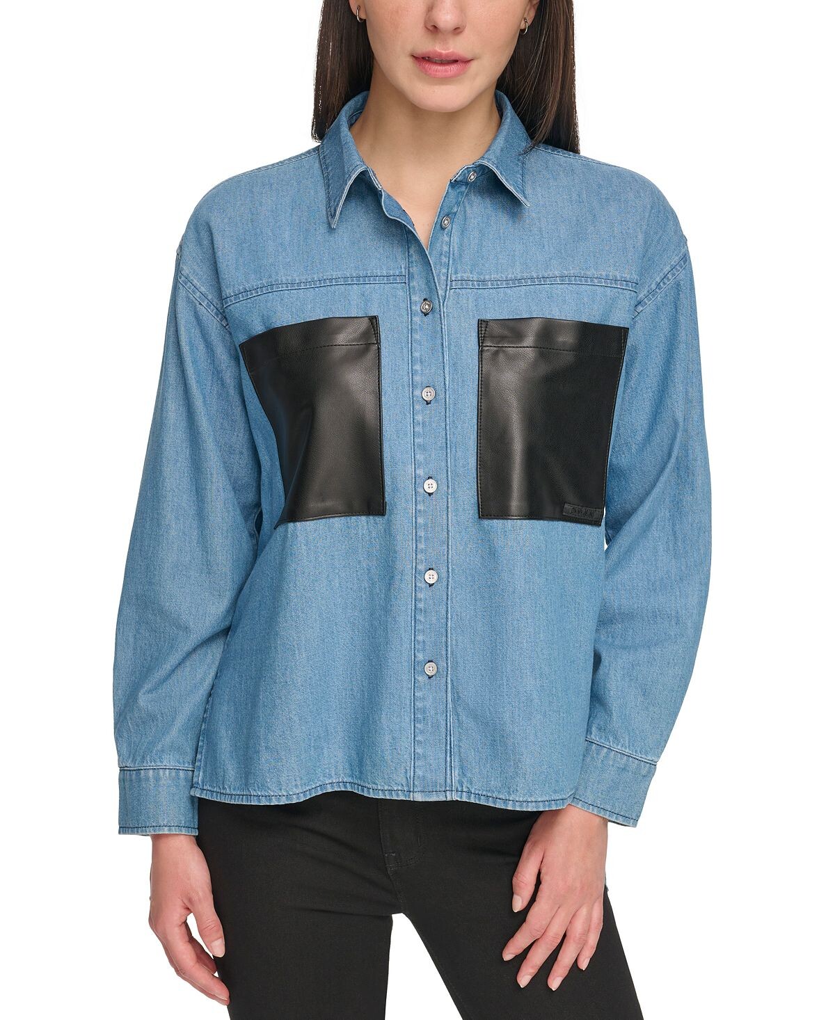 

Женская рубашка из искусственной кожи с карманами из шамбре DKNY Jeans