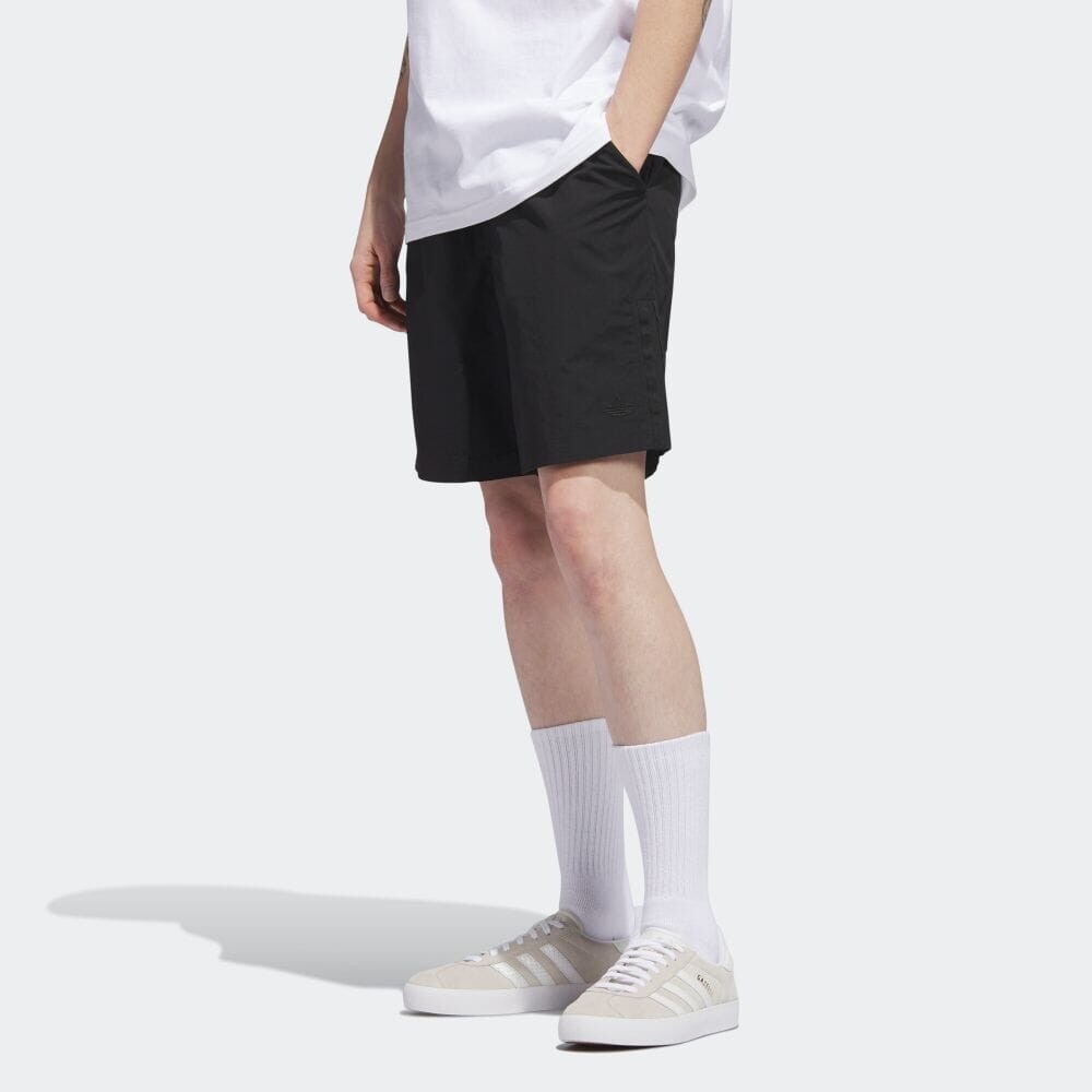 

Шорты Adidas HS3016, черный