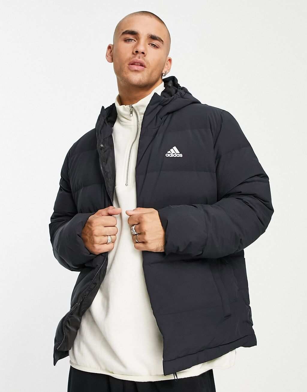 

Черная дутая куртка с капюшоном adidas Outdoor Helionic, Черный