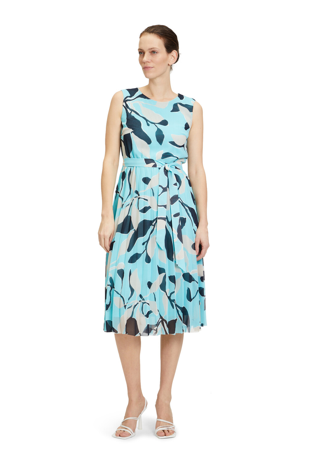 

Платье BETTY & CO Chiffon mit Plissee, цвет Mint/Nature