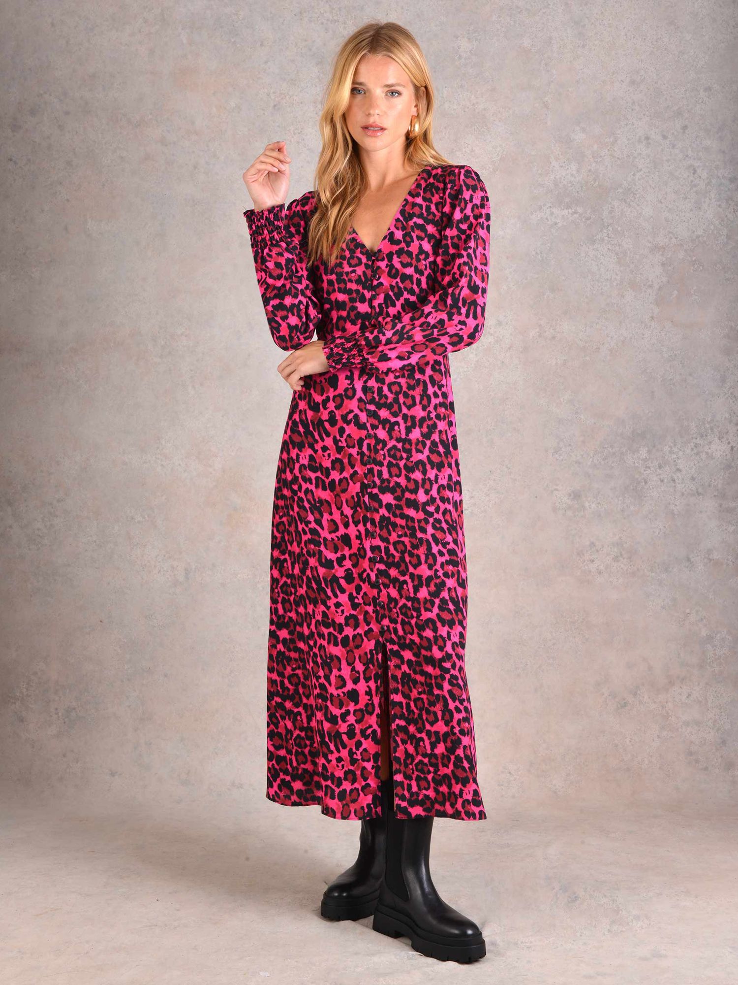 

Многоярусное платье миди с леопардовым принтом Ro&Zo, розовый/черный