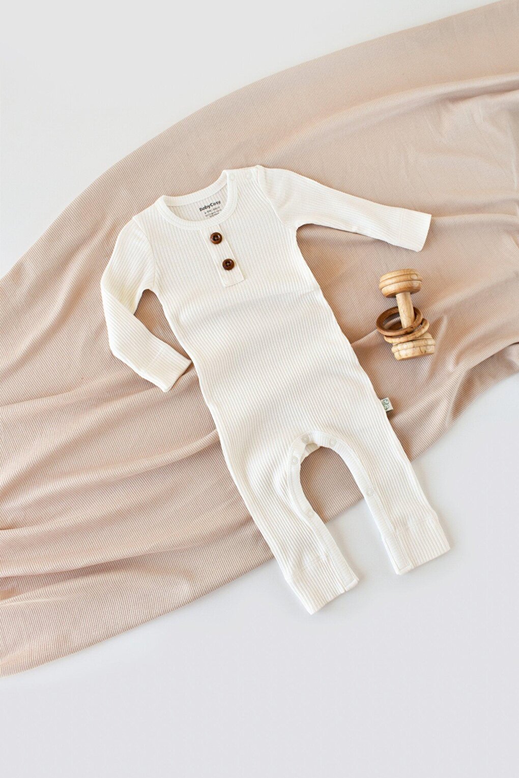 Комбинезон из модала с длинными рукавами BabyCosy Organic Wear, экрю