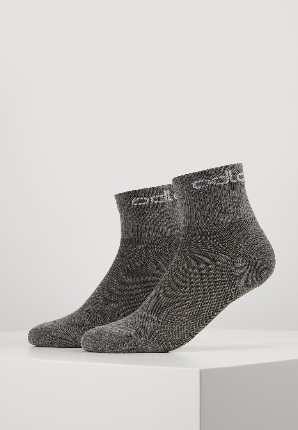 

Спортивные носки Socks Quarter Active 2 Pack ODLO, цвет grey melange