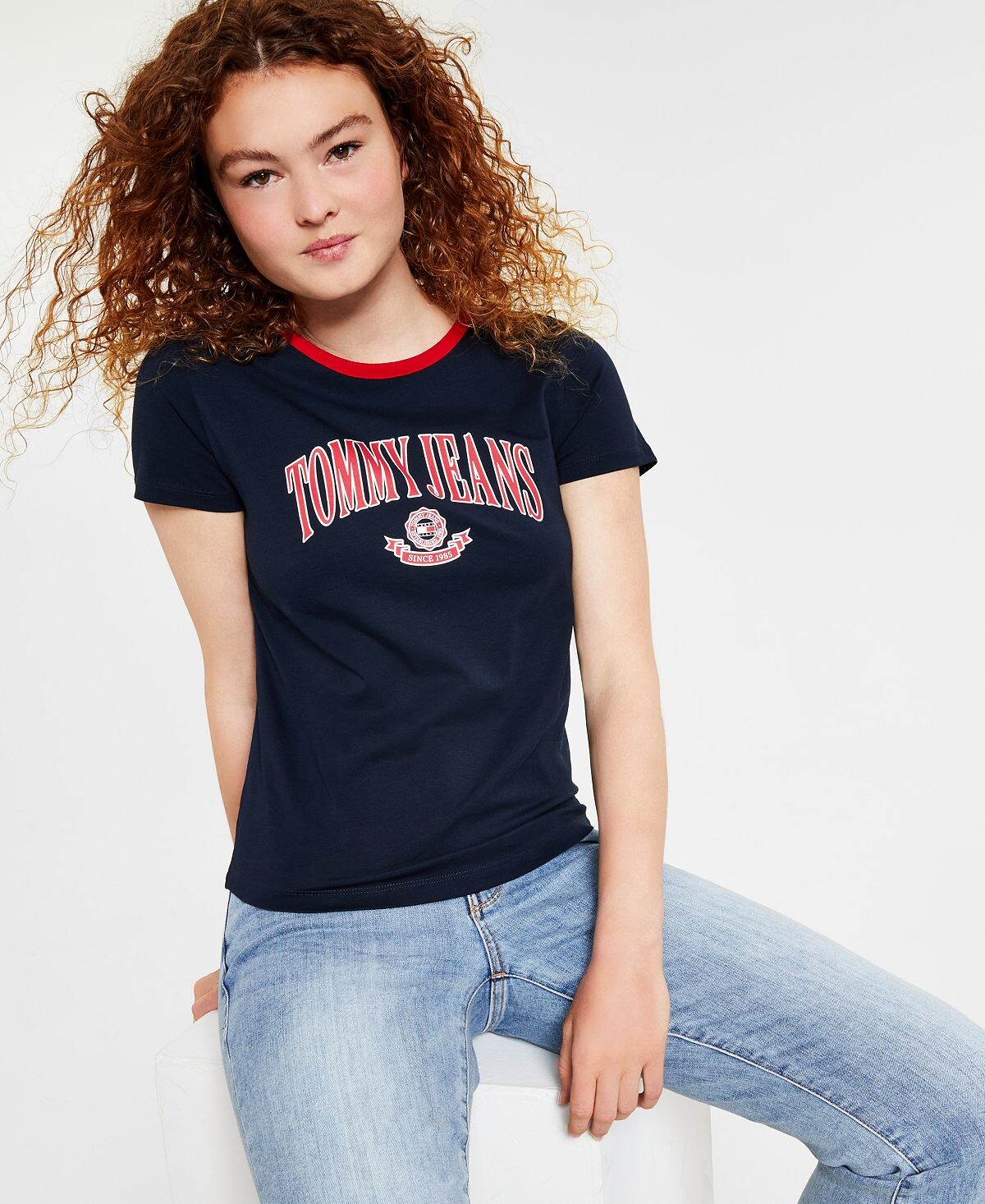 

Женская хлопковая футболка с графическим логотипом Tommy Jeans