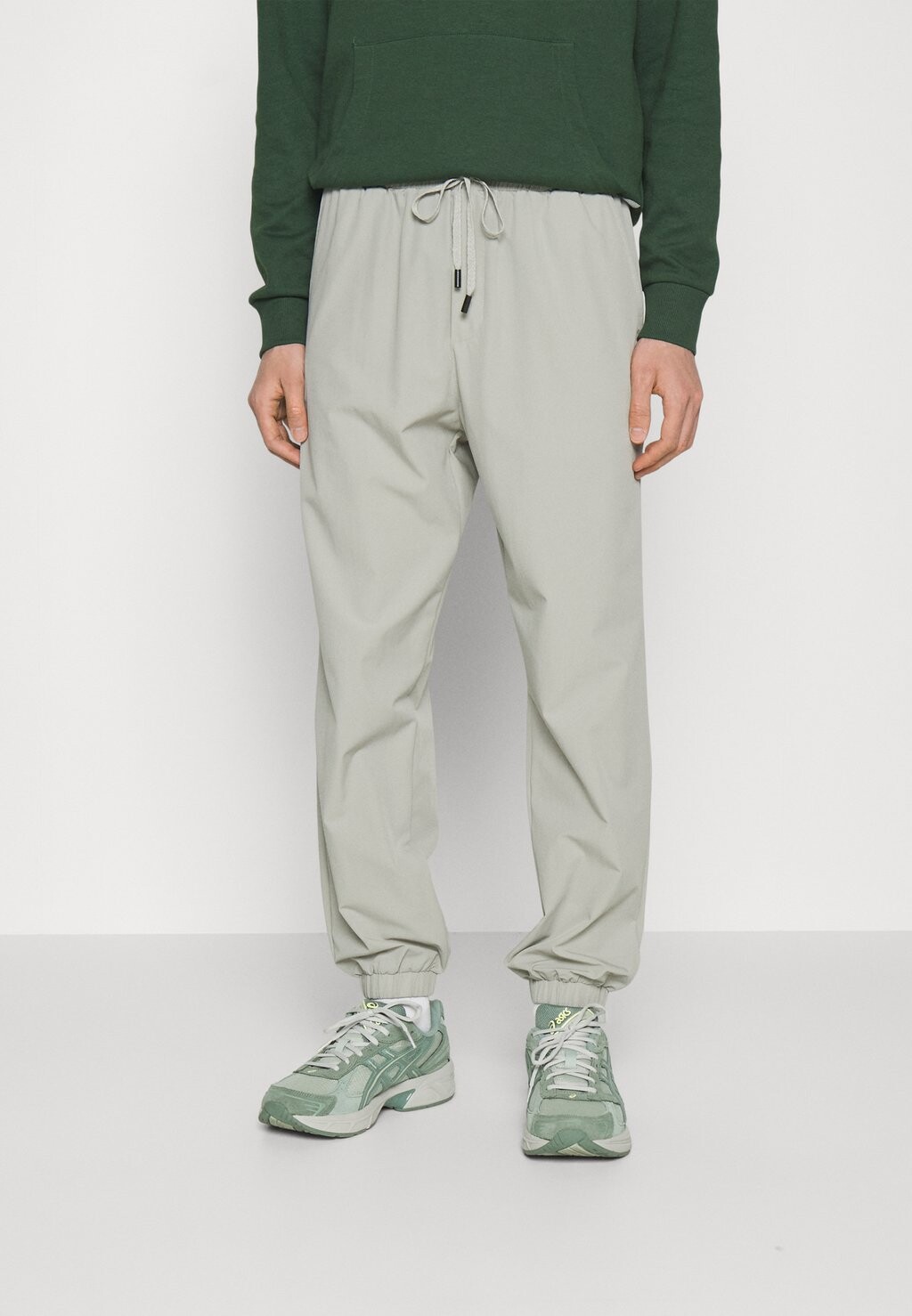 

Спортивные брюки CHARLIE PANTS Redefined Rebel, камень