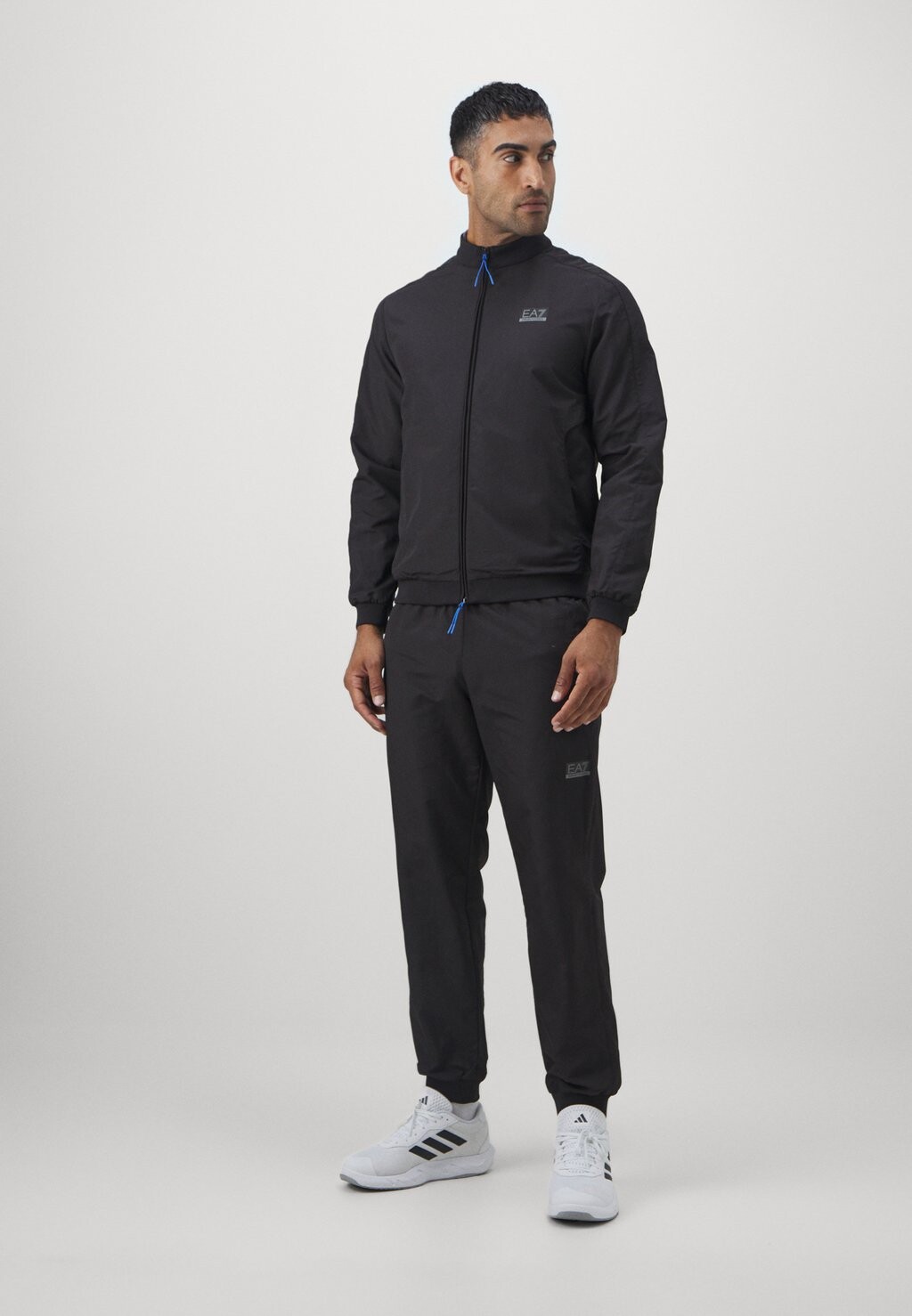 

Спортивный костюм VENTUS7 EA7 Emporio Armani, черный