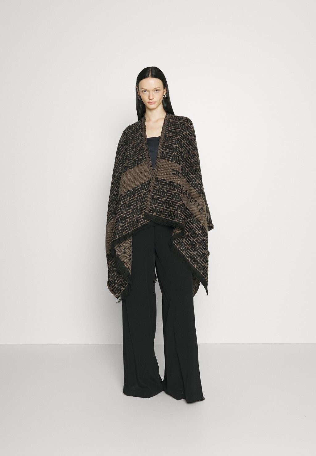 

Накидка Elisabetta Franchi, Черный