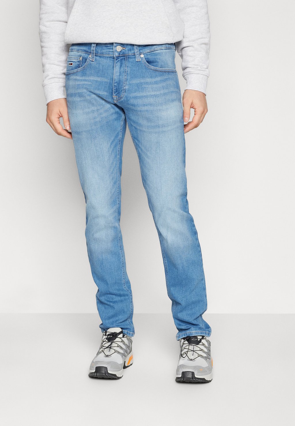 Джинсы приталенного кроя Scanton Slim Tommy Jeans, цвет denim medium джинсы свободного кроя tommy jeans цвет denim medium