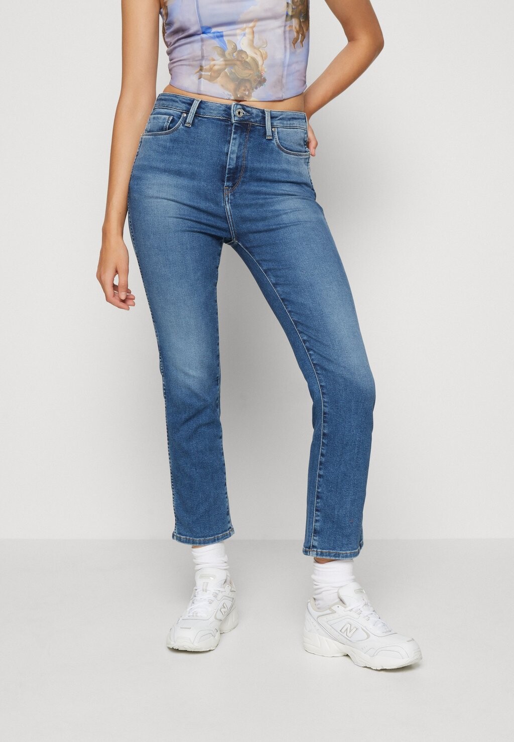 

Джинсы-сигареты Pepe Jeans