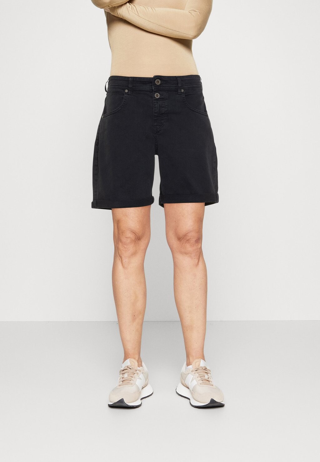 

Джинсовые шорты Marc O'Polo