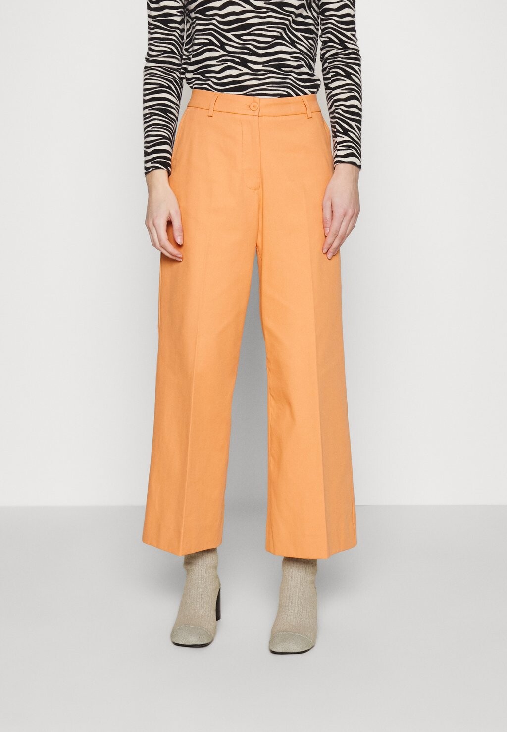 

Брюки WEEKEND MaxMara