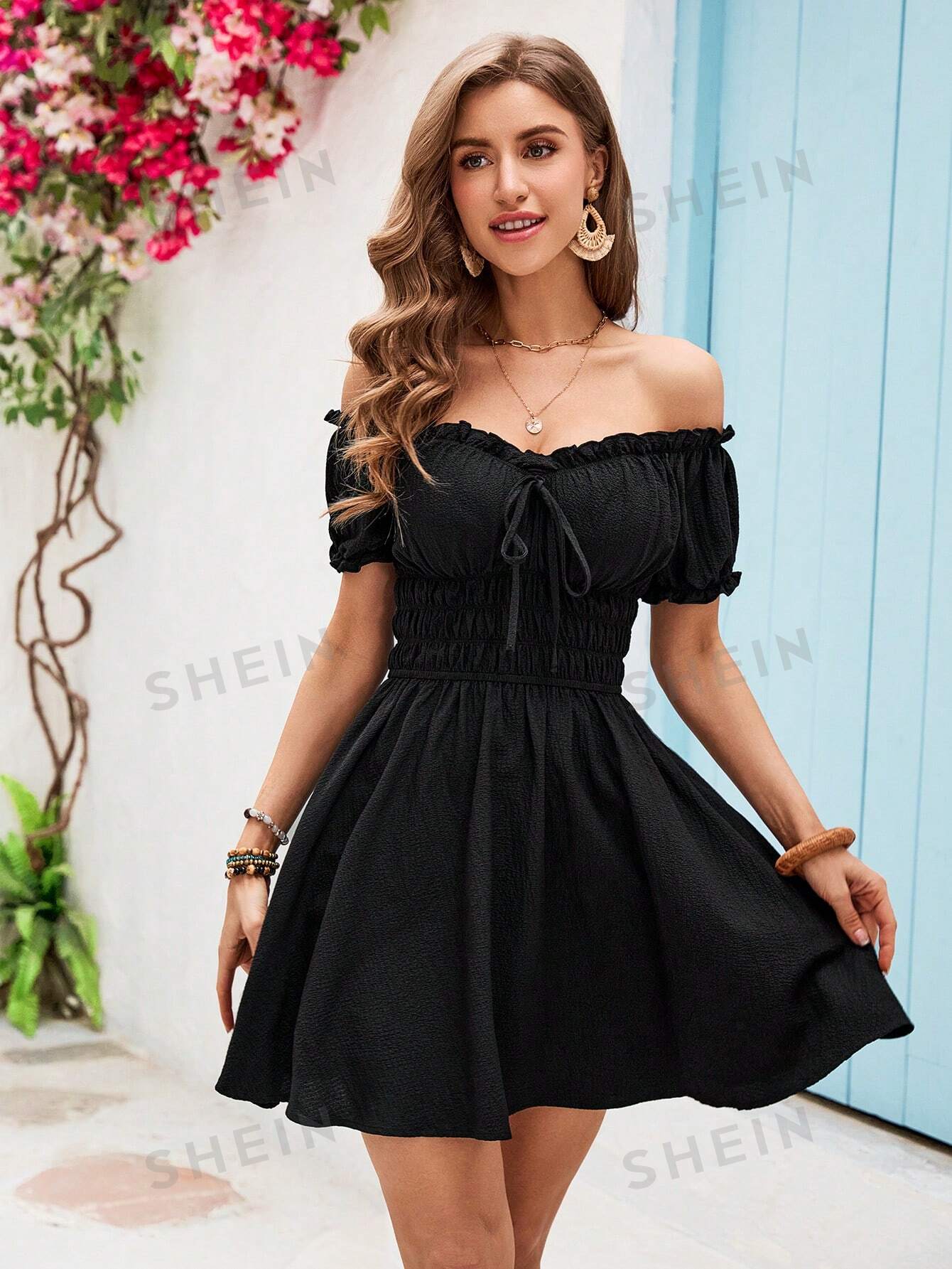 SHEIN VCAY летнее пляжное женское платье макси с одной линией плеч и оборками на талии, черный женское летнее длинное платье с открытыми плечами и цветочным принтом