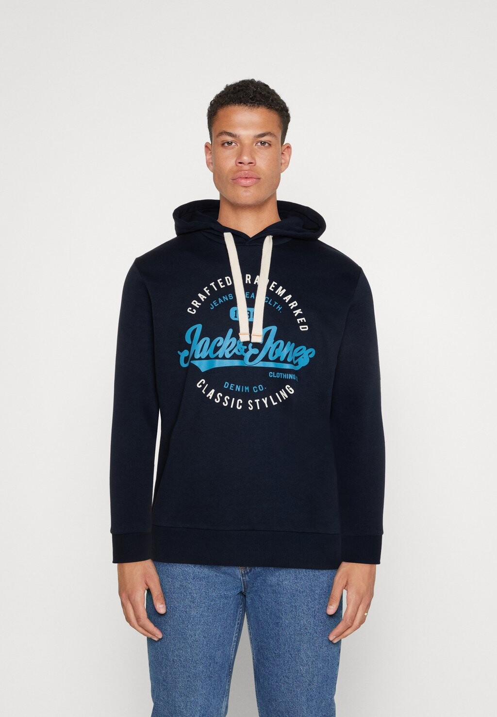 

Толстовка JJMIKK HOOD Jack & Jones, темно-синий пиджак