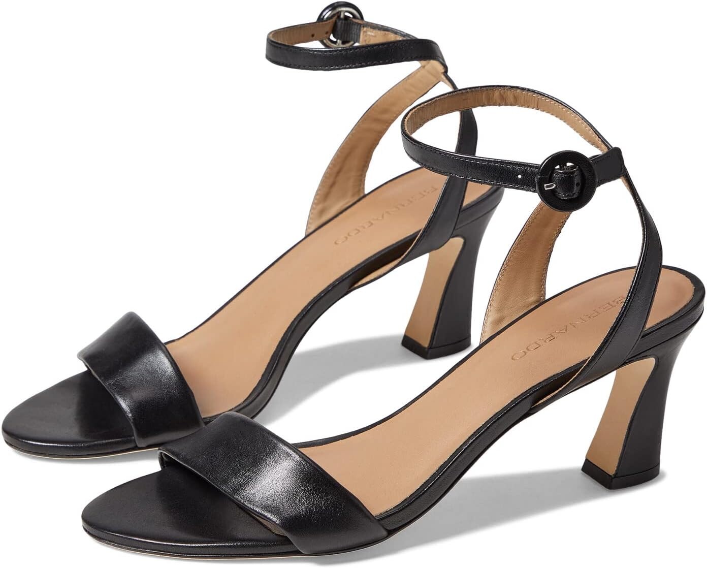 

Босоножки Nora 2 Bernardo, цвет Black Glove Leather