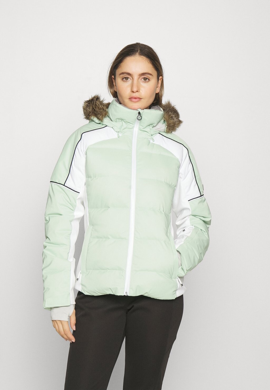 

Лыжная куртка SNOWBLIZZARD Roxy, цвет cameo green
