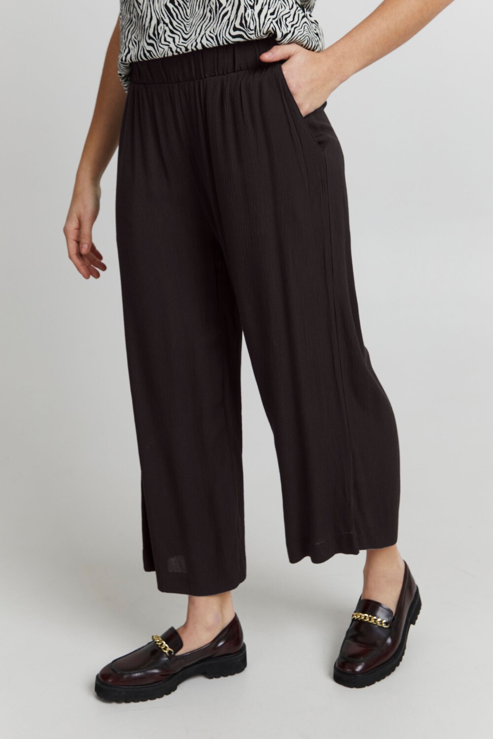 

Брюки ICHI Stoffhose, черный