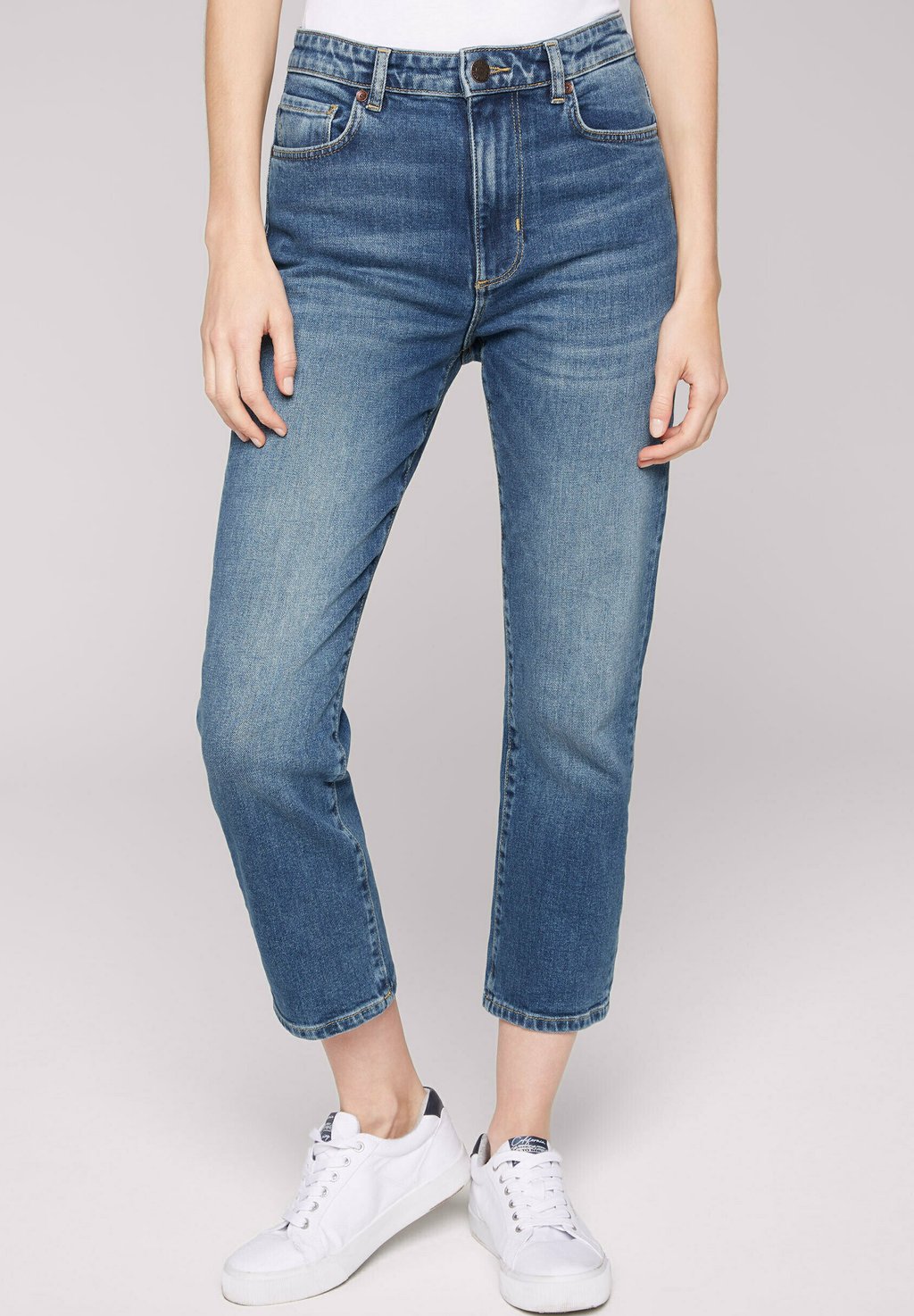 Джинсы свободного кроя MOM JEANS LE:A Soccx, цвет dark blue джинсы свободного кроя tommy jeans curve mom цвет denim dark