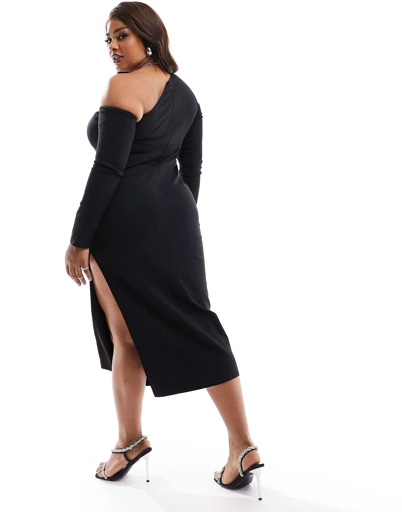Эксклюзивное черное платье миди с длинными рукавами и асимметричными рукавами ASOS DESIGN Curve сине черное платье миди с длинными рукавами asos design