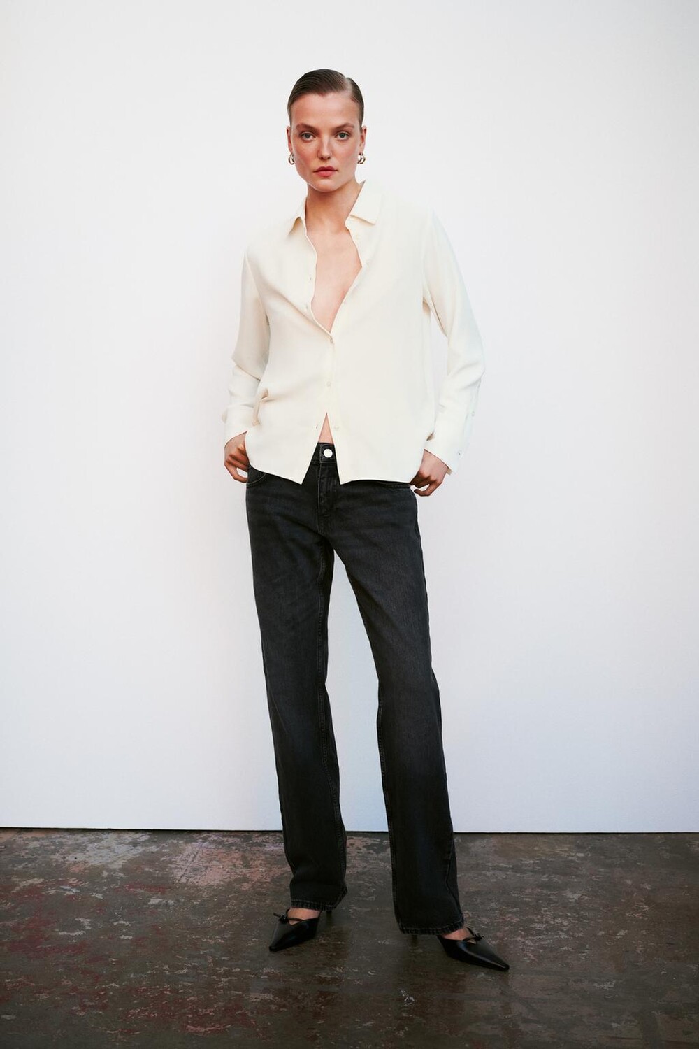 

Рубашка из крепа ZARA, экрю