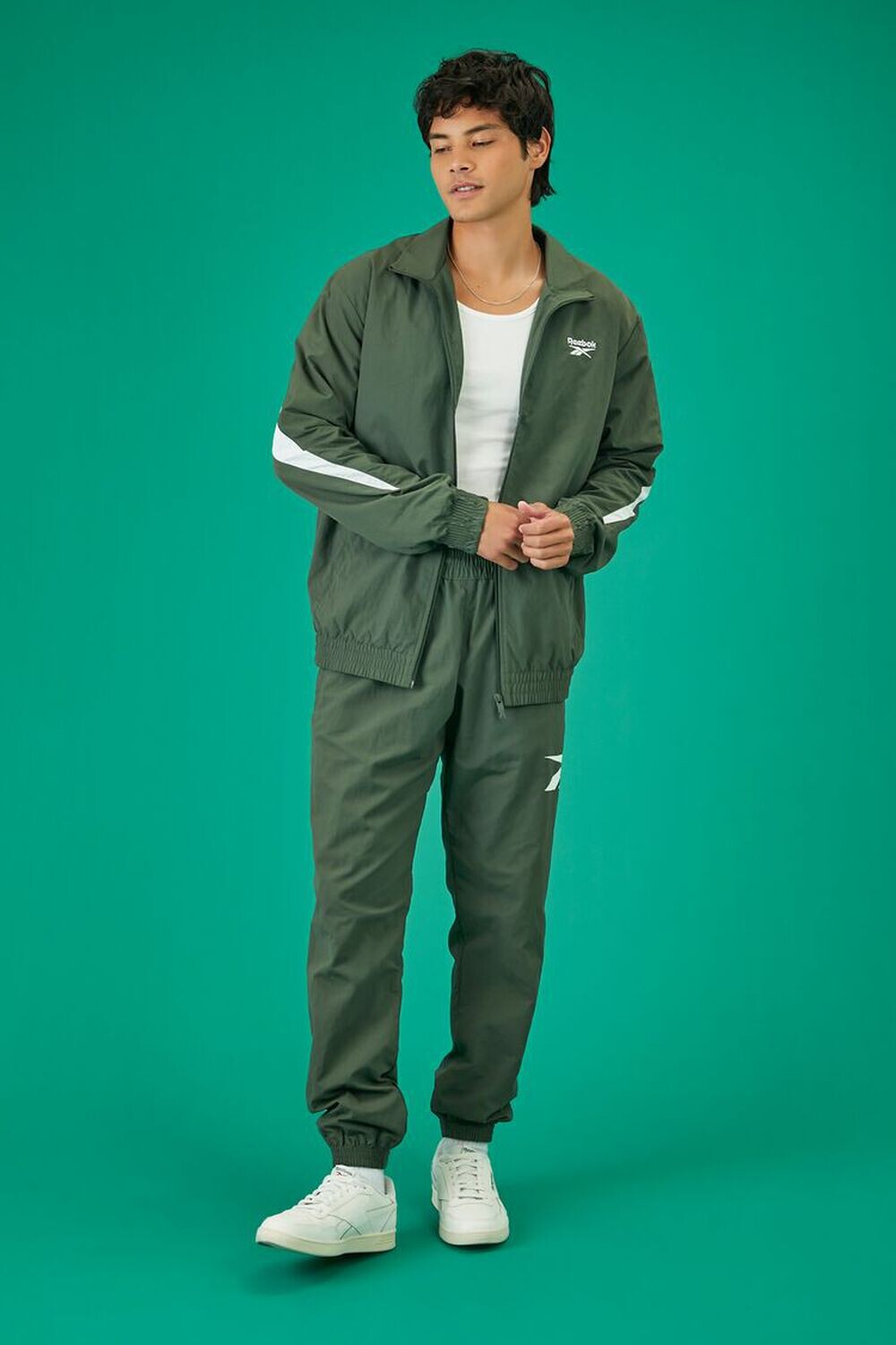 

Джоггеры Reebok с графическим рисунком Forever 21, оливковый, Зеленый