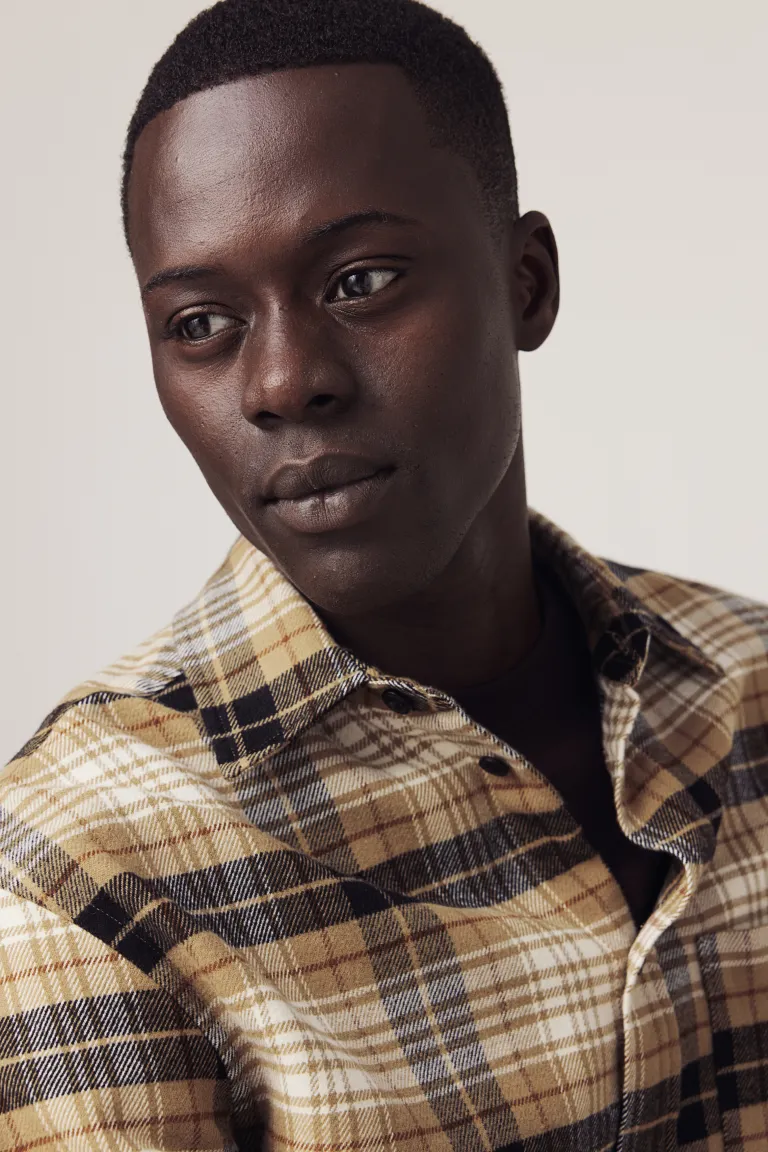 

Бархатная рубашка стандартного кроя H&M, бежевый