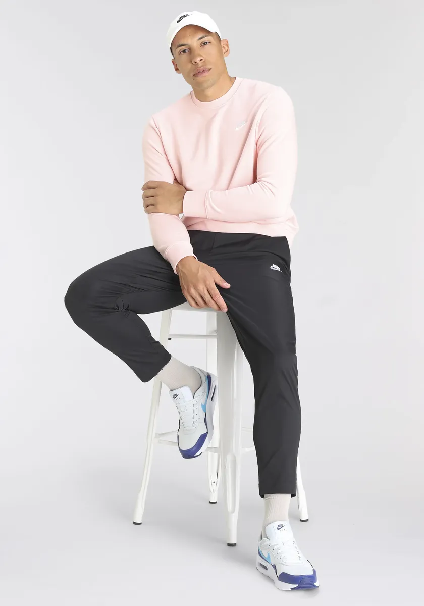 

Толстовка Nike Sportswear "Club Men's French Terry Crew", красный