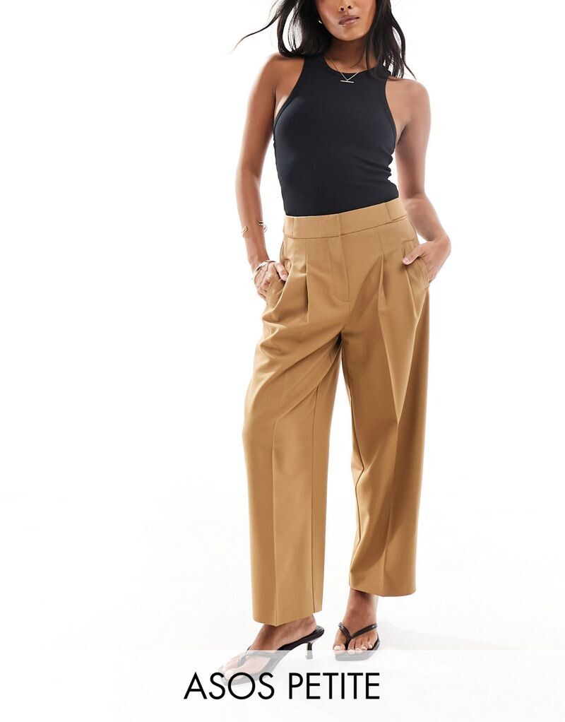 

Коричневые брюки прямого кроя ASOS DESIGN Petite